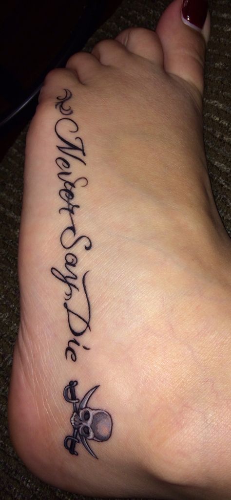 Pirate Lady Tattoo, Goonies Tattoo, Pirate Quotes, Goonies Never Say Die, Tattoo Cute, Pirate Tattoo, Mommy Tattoos, Foot Tattoos For Women, Forarm Tattoos