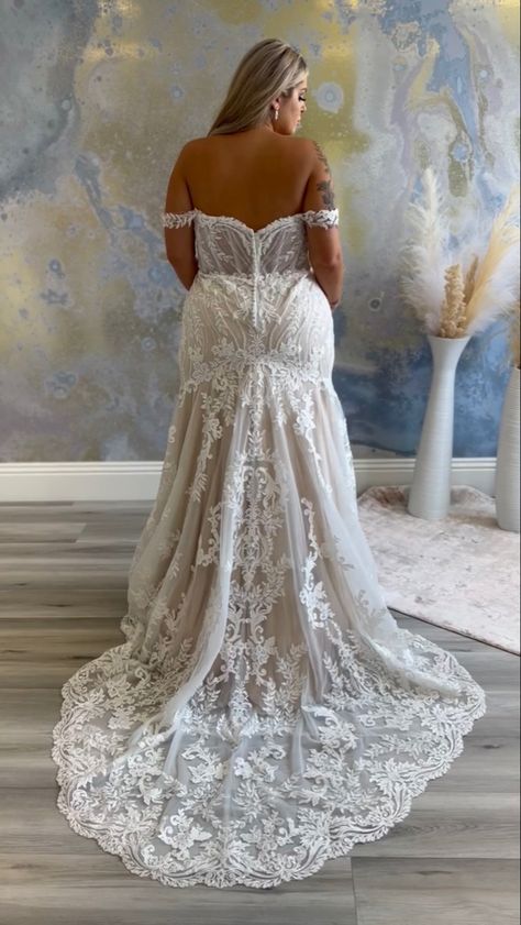 Mid Sized Wedding Dress, November Wedding Dress, Pink Wedding Dress Mermaid, Midsize Wedding Dress, Midsize Bride, Wedding Dress Big Size, Plus Size Wedding Dresses Curvy Bride, November Wedding Dresses, Frog Wedding