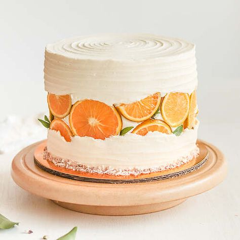 Cake With Oranges, Toasted Coconut Cake, Vegan Cake Frosting, American Cake, Orange Party, Orange Cake, Coconut Cake, Cake Frosting, Vegan Cake