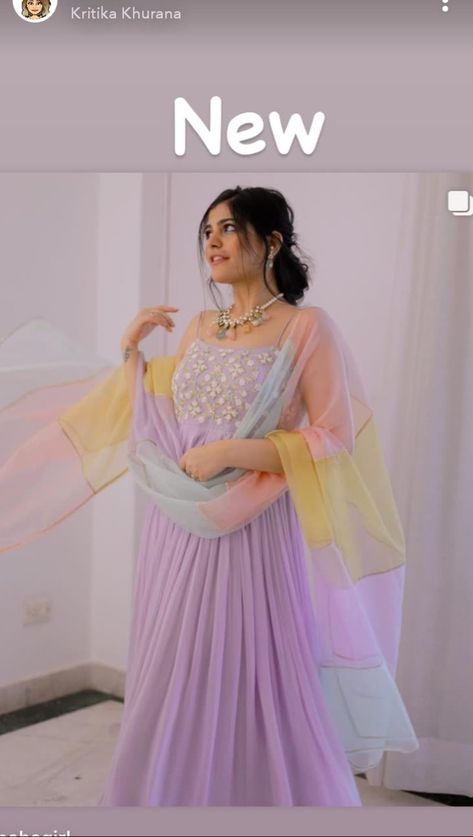 Lavender Colour Outfit Indian, New Style Wedding Dresses Indian, Kritika Khurana Indian Outfits, Organza Suits Indian, Gala Ka Design, Sisters Wedding, Garage Sale Finds, Salwar Kamiz, Indian Dresses Traditional