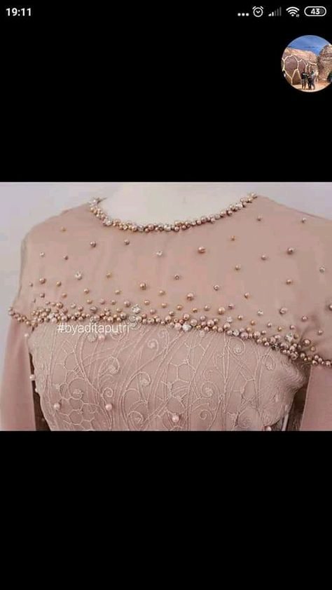 Payet Dada Mutiara Dress, Payet Dada, Payet Leher, Beautiful Gown Designs, Baby Fancy Dress, Mom Daughter Outfits, Embroidery Fashion Detail, Kebaya Dress, Embellishment Details