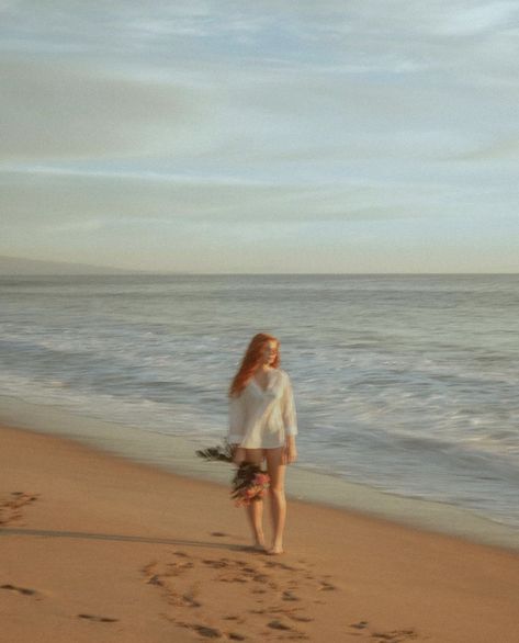 Redhead Beach Aesthetic, Casey Core, Artsy Beach Pictures, Faith Collins, Illicit Affairs, Beach Girl Aesthetic, Dreamy Photography, Fairytale Photography, Beach Shoot