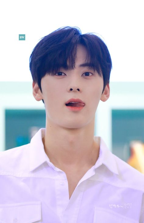 190607 - Hwang Minhyun at Spoonz Love's Tea Time Event Nuest Kpop, Min Hyun, Hwang Minhyun, New Journey, Korean Celebrities, Anime Couples Drawings, Cha Eun Woo, Pledis Entertainment, Korean Men