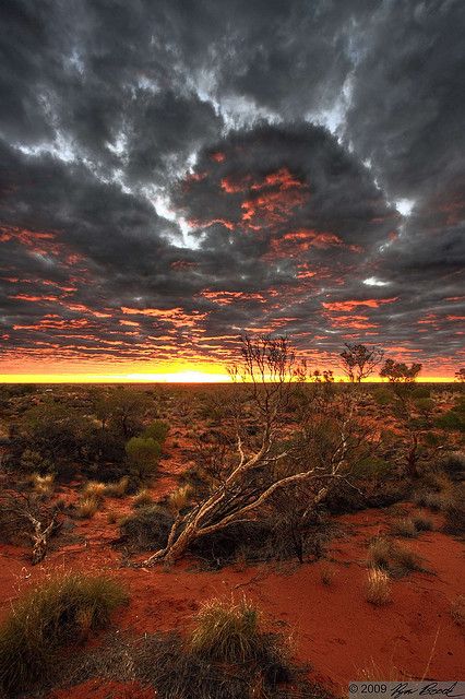 Sunrise in Australia's Northern Territory, near the Uluru | Flickr - Photo Sharing! Hdr Photos, Australian Outback, Outback Australia, Beautiful Sky, Australia Travel, Amazing Nature, Sunrise Sunset, Beautiful World, Wonders Of The World