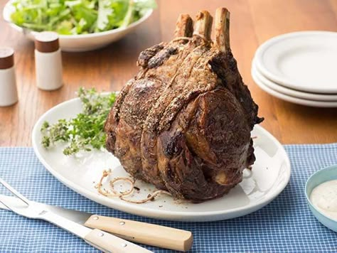 Barefoot Contessa's Standing Rib Roast - foolproof!!! My only change is that I use Montreal Steak Seasoning Rib Roast Recipe, Food Network Chefs, Standing Rib Roast, Christmas Meal, Ina Garten Recipes, Best Christmas Recipes, Prime Rib Roast, Rib Roast, Barefoot Contessa