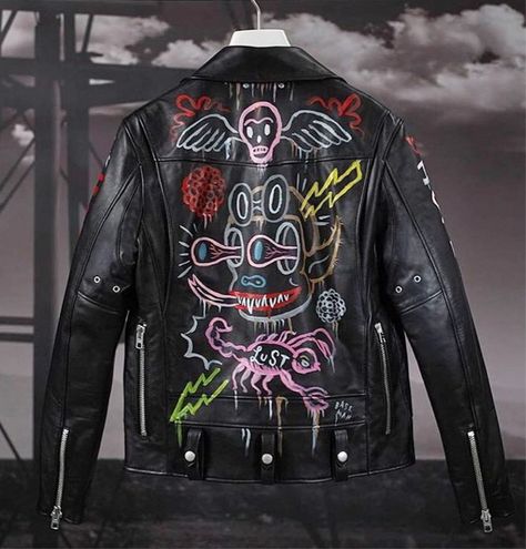 Gary Baseman's incredible hand painted leather jacket for Coach. Leather Jacket Ideas, Diy Leather Jacket, Hand Painted Leather Jacket, Painted Leather Jacket, Jacket Ideas, Custom Leather Jackets, Battle Jacket, Painted Jacket, Diy Jacket