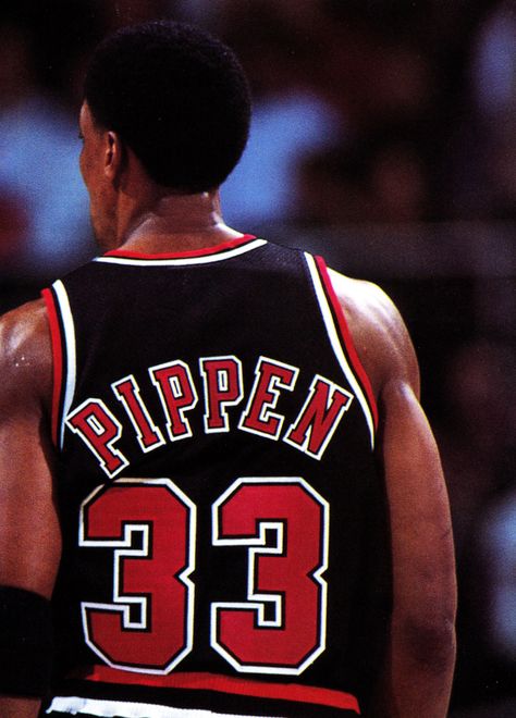 Scottie Pippen-Chicago Bulls #33 Nba Stephen Curry, Jordan Logo Wallpaper, Phil Jackson, Nba Baby, Small Forward, Scottie Pippen, Jordan Logo, Basketball Photography, Chicago Sports