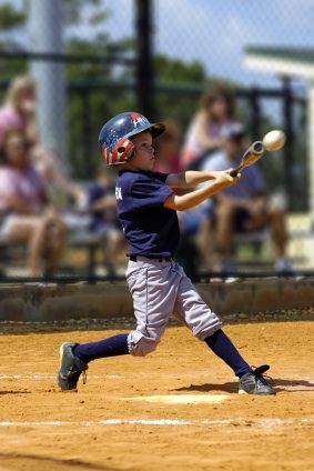 Youth baseball batter Shutter Speed Chart, Sports Photography Tips, Baseball Photography, Baseball Hitting, Little League Baseball, Baseball Pictures, Baseball Photos, Sport Video, Youth Baseball