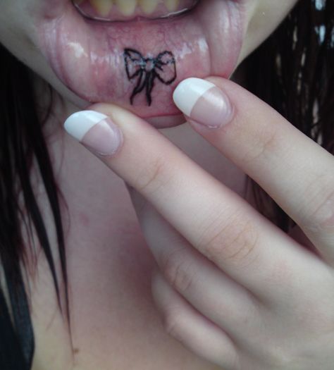 Bow inside lip Inner Lip Tattoo, Cute Tats, Bow Tattoo, Lip Tattoos, Pretty Princess, Kesha, Dream Tattoos, Dope Tattoos, Simplistic Tattoos