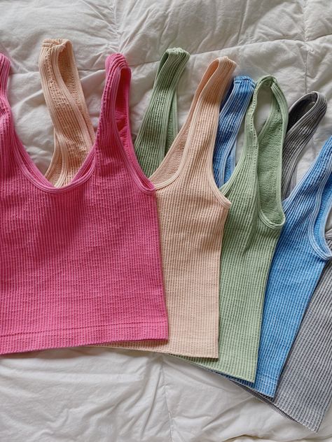 these tanks are made with super-elastic materials for maximum comfort & durability! they are one size fits most <3 they can be worn with the v neck in the front or the back depending on the look you’re going for! worn with the “do it” zip up! Olive Lynn, Cute Fits, Preppy Outfits, Dream Clothes, Hat Designs, Fitness Inspo, Trendy Outfits, Summer Outfits, Fashion Inspo