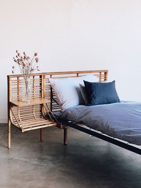 dbs1 Bamboo Beds, Bamboo Daybed, Bamboo Furniture Diy, Bamboo Headboard, Bamboo Bed Frame, Custom Mattress, Bamboo Bed, Rattan Daybed, Bedside Shelf