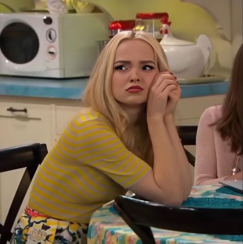 Joey Bragg, Highschool Dream, Maddie Rooney, Liv Core, Liv Rooney, Sophia Carson, Dove Cameron Style, Liv And Maddie, Nina Campbell