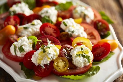 Home Made Ricotta Cheese, Pine Nut Salad Recipe, Recipes Using Cheese, Garlic Pasta Salad, Ricotta Salad, Tomato And Ricotta, Cheese Salad Recipes, Pine Nuts Salad, Cheese Recipes Homemade