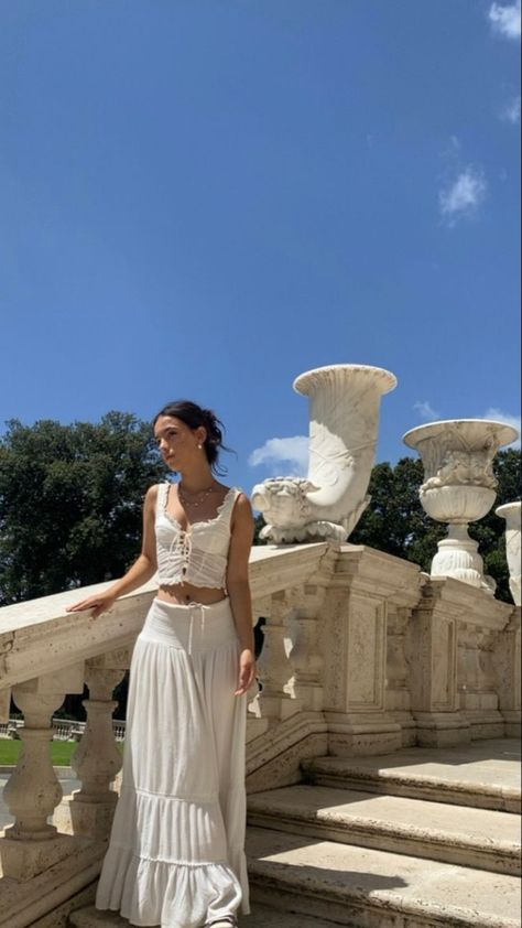 Itslian Girl Outfits, Museum Outfit Aesthetic Summer, Portugal Outfit Aesthetic, Italian Dress Aesthetic, White Cottagecore Outfits, Trieste Outfit, Italy Museum Outfit, Mediterranean Summer Fits, Italian Coast Aesthetic Outfit