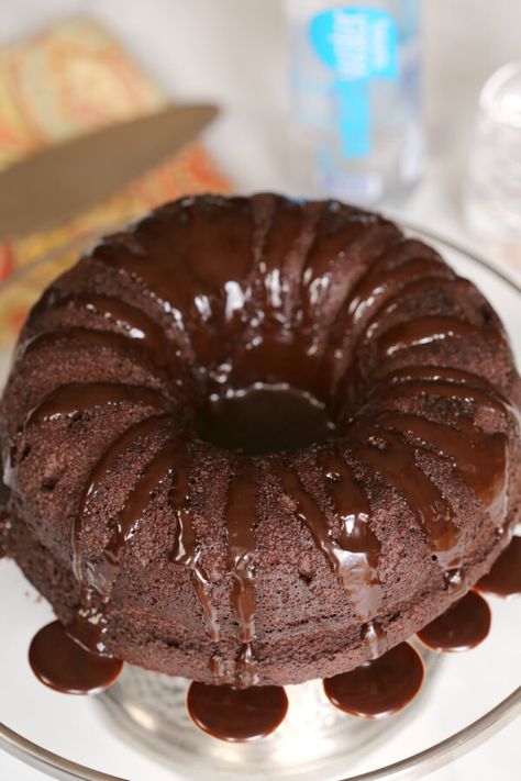 Inside Out German Chocolate Bundt Cake, Inside Out German Chocolate Cake, Microwave Cake Mix, German Chocolate Bundt Cake, Microwave Chocolate Cake, Microwave Chocolate Cakes, Microwave Dessert, Microwave Cake, Chocolate Bundt