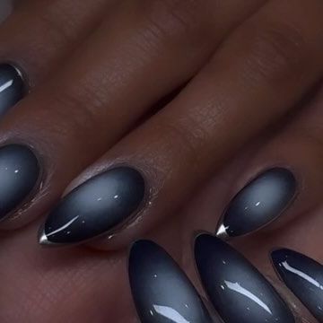 Polished Best Nail Salon in OKC on Instagram: "Midnight Aura Nail Design. Winter nights type of vibe. 💅🏼👉🏼 Repost @diana_naildit ・・・ 100% hand painted Get Polished in the latest nail style and designs! 🏆Voted Best Nail Salon 💅🏼 for 10+ years! We are a Clean, Chic and Creative luxury nail salon. Our purpose is to provide you with a safe and comfortable retreat for you to get pampered and polished! ☎️ Call us or book online anytime! ******************************************* Polished Southwest 405-676-9109 Polished Chisholm Creek 405-607-3911 ******************************************* 📱 Online booking: www.polishednailsok.com . #nailsdesign #nails #nailsnailsnails #nailstagram #nailsoftheday #edmond #edmondok #oklahoma #oklahomahotspots #oklahomacity #okcnails #okcnailtech #okcnail Cool Girl Nails Aesthetic, Black And White Aura Nails, Aura Nails White, Nail Designs Red And Black, Black Short Almond Nails, Aura Nails Black, Cute Grunge Nails, Hoco Nails Acrylic, Black Aura Nails