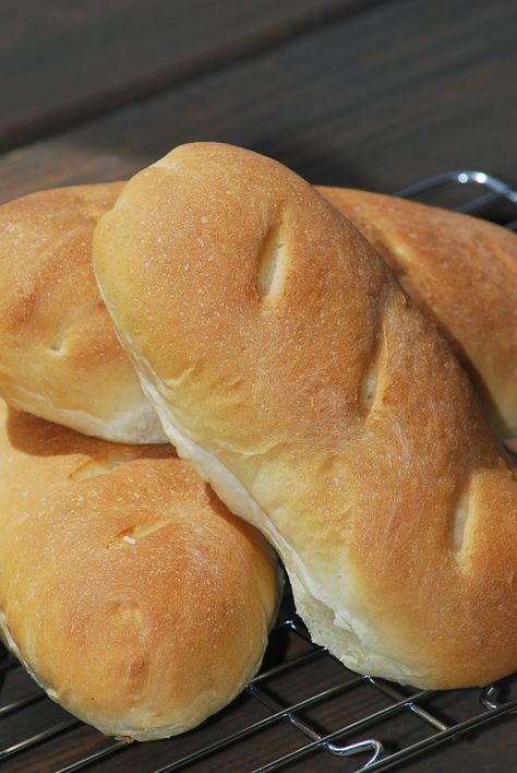 jimmy john's bread copycat - easy, soft, lovely Jimmy Johns Bread Recipe, Jimmy Johns Bread, Sub Rolls, Loaves Of Bread, Jimmy Johns, Hoagie Rolls, Sandwich Bread Recipes, Roll Recipe, Bread Machine Recipes