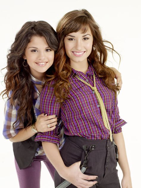 Princess Protection Program, Selena Gomez Wallpaper, Selena Gomez Photoshoot, Alex Russo, Selena Gomez Pictures, Camp Rock, Marie Gomez, Best Friend Goals, Demi Lovato