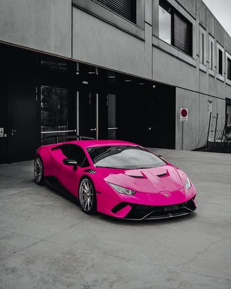 Hot Pink Cars, Lamborghini Photos, Lamborghini Huracan Performante, Pink Lamborghini, Huracan Performante, High Car, Barbie Car, Fast Sports Cars, High End Cars