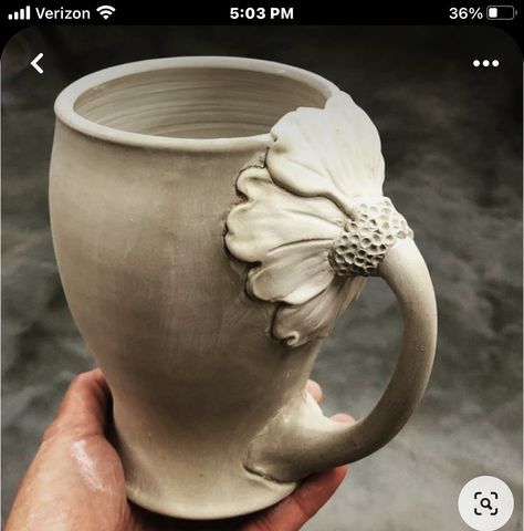 Clay Handles Ideas, Sculptural Mug, Pottery Cup Handles, Pottery Feet Ideas, Extruded Clay Pottery Ideas, Handbuilding Mugs, Hand Built Ceramic Mugs, Slab Building Pottery Ideas, Hand Built Mugs Clay Pottery Ideas