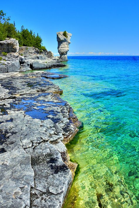 Big flowerpot - , Ontario.I want to go see this place one day. Please check out my website Thanks. www.photopix.co.nz Flowerpot Island, Tobermory Ontario, Ontario Road Trip, Bruce Peninsula, Manitoulin Island, Ontario Travel, Beautiful Canada, Canadian Travel, Lake Huron