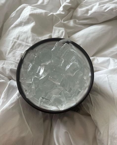 Ice facial Ice Bowl For Face, V34 Colour Corrector, Bowl Aesthetic, Clear Skin Routine, Ice Facial, Colour Corrector, Ice Bowl, Whitening Teeth, Hairdos For Curly Hair