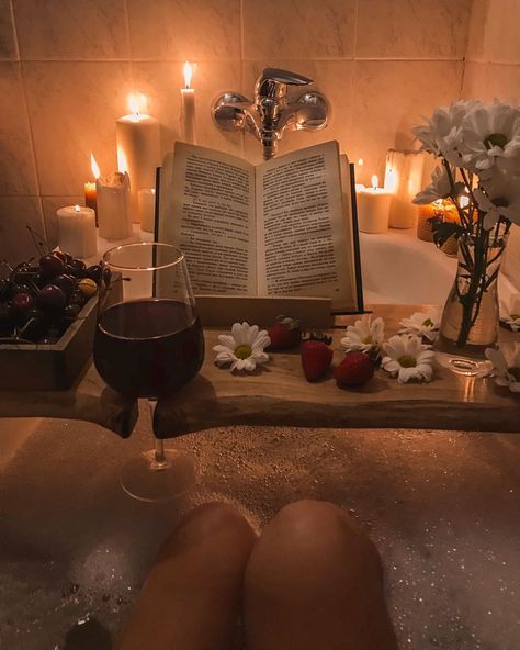 Candlelit Bath, Write Poems, Aesthetic Bath, Cozy Bath, Books Photography, Bath Aesthetic, Zen Bathroom, Soothing Bath, Bath Candles