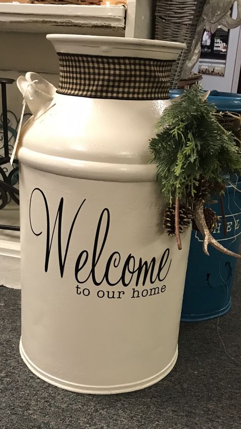 Milk Can Front Porch Decor, Decorated Milk Cans, Milk Cans Ideas Front Porches Farmhouse, Milk Can Makeover, Cream Can Decor Ideas, Vintage Milk Can Ideas, Metal Milk Can Ideas, Decorating With Milk Cans, Milk Can Decor Indoor