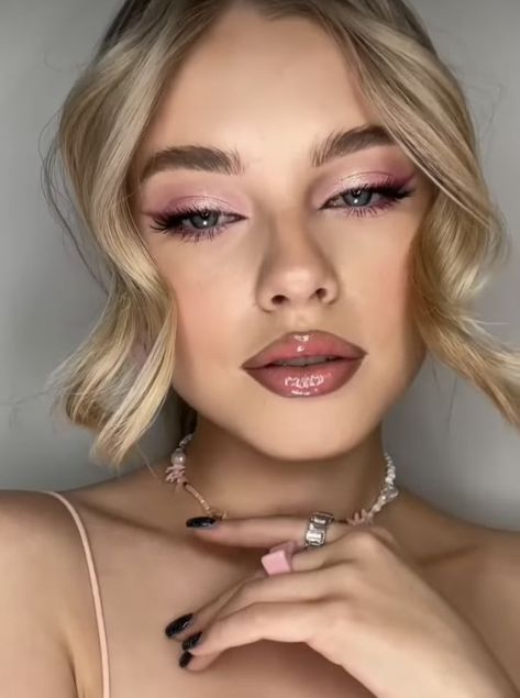 Makeup Ethereal, Pink Dress Makeup, Prom Makeup For Brown Eyes, Evening Eye Makeup, Maquillage On Fleek, Wedding Guest Makeup, Blonde Hair Makeup, Wedding Eye Makeup, Prom Makeup Looks