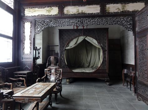 Chinese Bedroom in Tianjin. This is AMAZING design. (Lin's old bedroom inspiration...a bit too much)