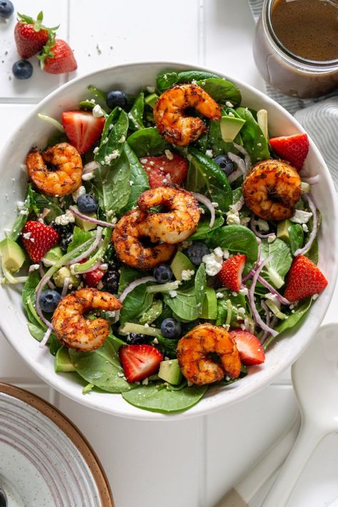 Spinach Salad With Shrimp, Summer Spinach Salad Recipes, Spinach Shrimp Salad, Shrimp And Spinach Salad, Spinach Recipes Side, Shrimp Salad Recipes Healthy, Grilled Dinners, Spinach And Strawberry Salad, Shrimp And Spinach Recipes