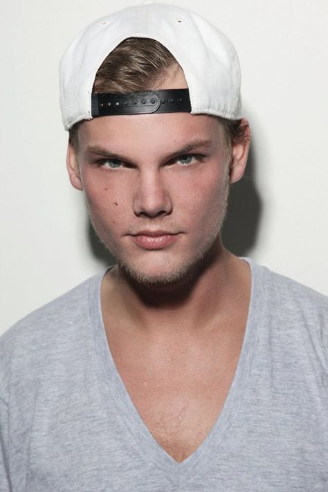 Avicii Wake Me Up, Tim Bergling, Electro Dance, Best Dj, Contemporary Music, Avicii, Alan Walker, I Miss U, Selena Quintanilla