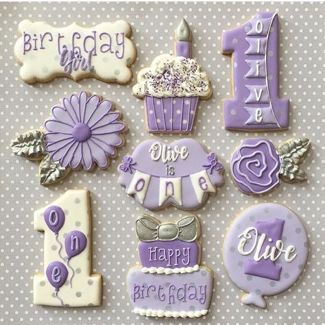 248 Likes, 3 Comments - Shealynn (@sheybcookiedesigns) on Instagram: “Pretty purple birthday set decorated by @703cookieavenue using our Daisy w/ Leaves, Flower,…” Purple Birthday Cookies Decorated, Purple Cookies Decorated, Purple Birthday Cookies, Purple Cookies, Cookie Cake Birthday, Iced Sugar Cookies, Flower Birthday, Purple Birthday, Sugar Cookie Frosting