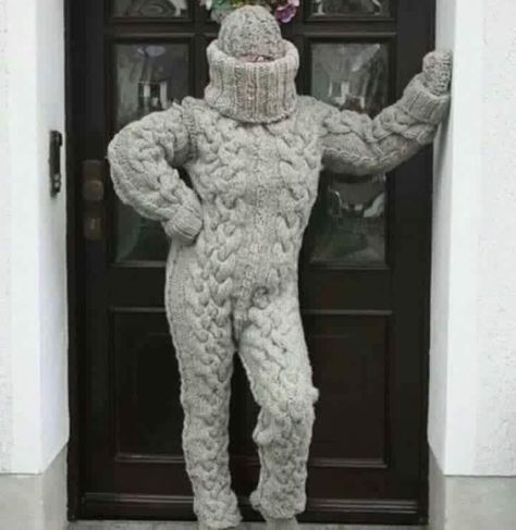 Cold Meme, Paddy Kelly, Winter Is Coming, Satire, Winter Wardrobe, Sweater Outfits, Funny Pictures, Funny Quotes, Funny Memes