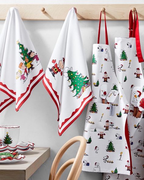 Get ready for busy baking season with these adorable Peanuts aprons and kitchen towels. Remember to get them for all your mini baker helpers too! These would also be fun for baking parties. #peanuts #aprons #kitchen Follow my shop @BusyBeeBlessings on the @shop.LTK app to shop this post and get my exclusive app-only content! #liketkit #LTKhome #LTKkids #LTKHoliday @shop.ltk https://liketk.it/4ijEw 2024 Photoshoot, Holiday Apron, Holiday Salad, Lush Christmas, Holiday Aprons, Holiday Hostess Gifts, Christmas Apron, Holiday 2024, Pastel Christmas