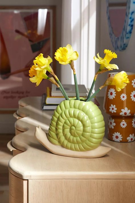 DOIY Snail Vase | Urban Outfitters Spring Inspo, Uo Home, Vase Crafts, Apartment Furniture, Western Decor, Rose Bouquet, Indoor Planters, Sale House, Apartment Decor