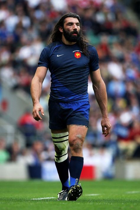 Rugby Wallpaper, French Rugby, Six Nations Rugby, Hot Rugby Players, France Rugby, Rugby Shorts, Rugby Sport, Rugby Player, England Rugby