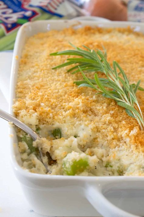 Celery Gratin Creamed Celery, Recipe With Cream Of Celery Soup, Carrots Healthy, Creamy Cheese Sauce, Celery Recipes, Baked Cabbage, Farm Fresh Recipes, Cheese Stuffed Peppers, Cream Of Celery Soup