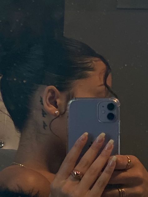 Tattoo Ideas Back Of Ear, 777 Tattoo Ideas Behind Ear, Baddie Ear Tattoos, Behind The Ear Tattoo Aesthetic, Down The Neck Tattoos Women, Meaningful Women Tattoo Ideas, Behind Your Ear Tattoos, Beside The Ear Tattoo, Behind The Ear Tattoos Women