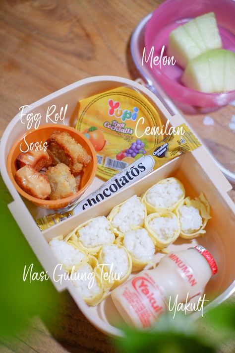 Bekal Aesthetic, Lunch Box Aesthetic, Kotak Bento, Bento Box Lunch For Kids, Bento Kids, Lunch Box For Kids, Cooking Recipes Healthy, Bento Recipes, Kids Menu