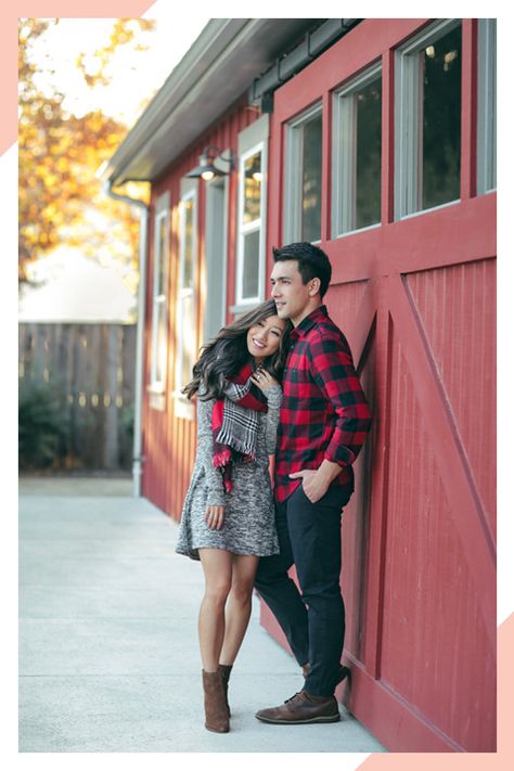 couples christmas outfit ideas Christmas Couple Pictures, Family Photoshoot Outfits, Extra Petite, Christmas Photoshoot, Christmas Outfits, Engagement Photo Outfits, Family Photo Outfits, Picture Outfits, Christmas Couple