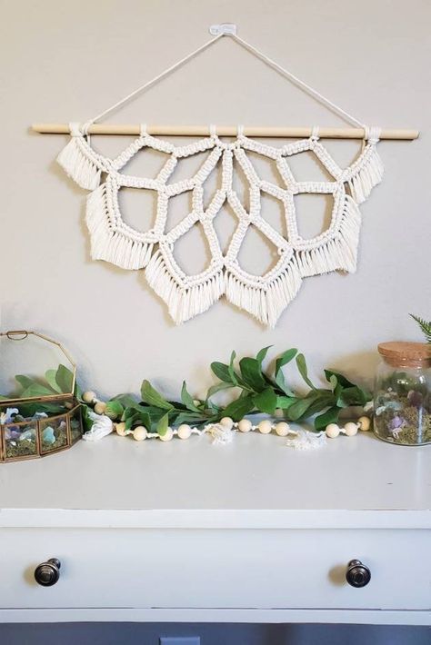 Knot Guide, Art Macramé, Lotus Flower Mandala, Makramee Diy, Diy Boho Decor, Mandala Wall Hanging, Lotus Mandala, Macrame Wall Hanging Patterns, Diy Boho