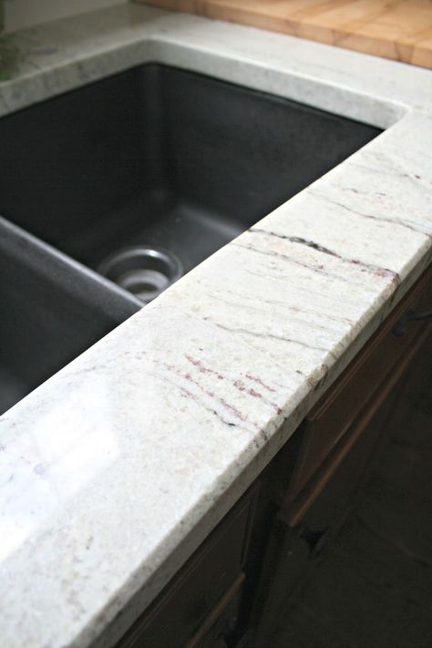 river white granite River White Granite Countertops, Tahoe Kitchen, Thunder White Granite, Ikea Kitchen Countertops, Kitchen Columns, River White Granite, White Granite Colors, Granite Bathroom Countertops, White Granite Kitchen