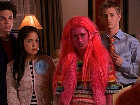 Halloweentown High (October 8, 2004) | Community Post: The 38 Best Disney Channel Original Movies OMG!!! Ryan and kelsi Disney Channel Halloween, Halloweentown High, Halloween Town Disney, Olesya Rulin, Disney Halloween Movies, Disney Channel Original Movies, Halloween Town Movie, Lucas Grabeel, Disney Channel Movies