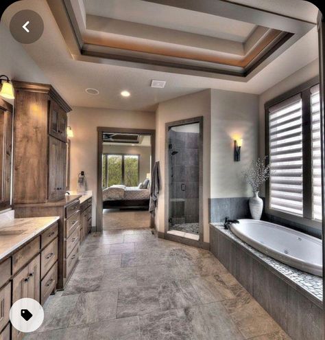 Master Bathrooms, Large Bathroom, Small Farmhouse, Design Hotel, Dream Bathrooms, Bathroom Layout, Design Del Prodotto, Bathroom Remodel Master, Style At Home