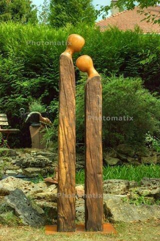 Art Sculpture En Bois, Tre Kunst, Funny Vine, Wooden Sculptures, Garden Art Sculptures Diy, Metal Garden Art, Garden Art Projects, Garden Art Crafts, Wood Carving Art