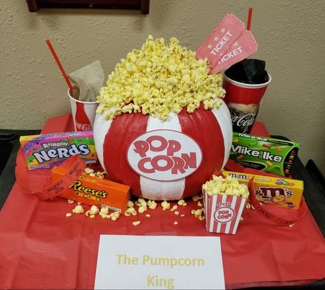 Paint your pumpkin red and white, hot glue popcorn on top, and add candy around for extra detail. Pumpkin Popcorn, Popcorn Pumpkin, Halloween Car Decorations, No Carve Pumpkin, Pumpkin Decorating Diy, Creative Pumpkin Decorating, Halloween Popcorn, Pumpkin Carving Contest, Pumpkin Decorating Contest