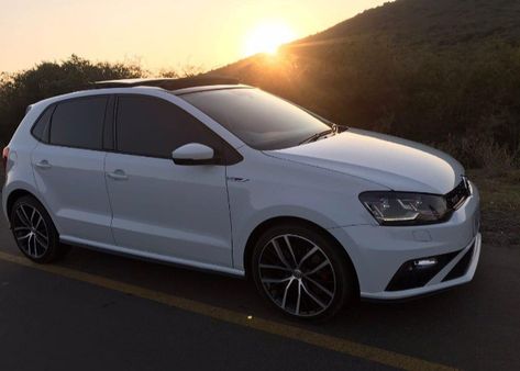 Volkswagen Gti Aesthetic, White Golf R Mk7, Golf 7 Gti White, Mk7.5 Gti, Ammy Virk, Volkswagen Golf Tsi, Vw Polo Gti, Custom Car Audio, Polo Gti