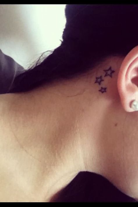 Stars Behind Ear Tattoo, Star Tattoos Behind Ear, Star Tattoo On Wrist, Ems Tattoos, Small Star Tattoos, Behind Ear Tattoos, Side Neck Tattoo, Cool Wrist Tattoos, Star Tattoo Designs