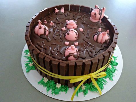 Pigs in mud bath cake Pig Mud Bath Cake, Pig In Mud Cake, Pigs In Mud Cake, Baking Portfolio, Pig In Mud, Mud Bath, Pig Cake, Funny Birthday Cakes, Mud Cake